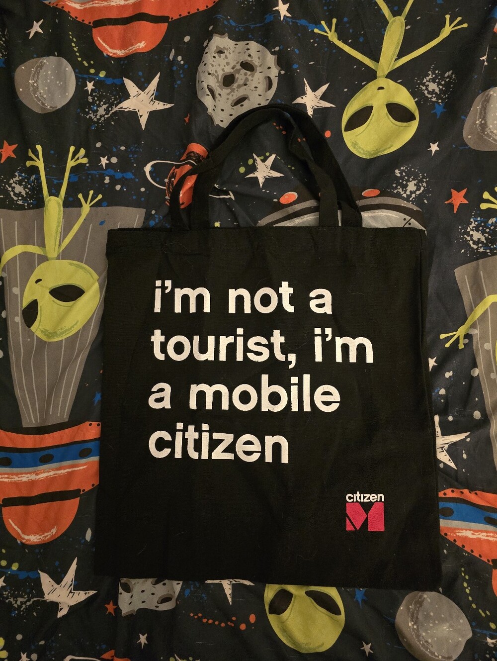I'm Not a Tourist Tote Bag - Black